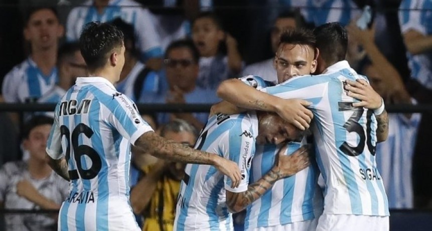 Racing goleó por la Copa Libertadores