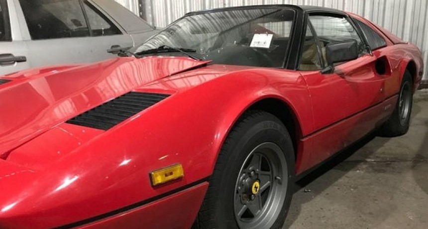 Rematan una Ferrari y ofrecen pagarla en hasta 50 cuotas