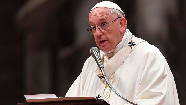 En su bendición por Pascua, Francisco pidió por Tierra Santa, Venezuela y Siria