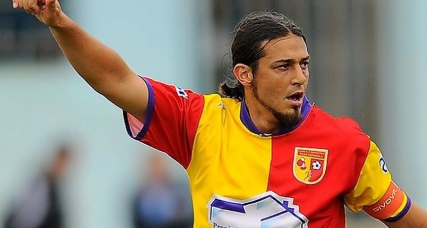 Firm&oacute; una cl&aacute;usula para ver al Indio Solari