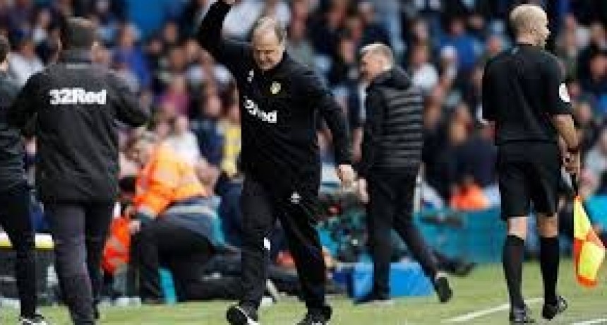 Bielsa orden&oacute; a su equipo hacerse un gol
