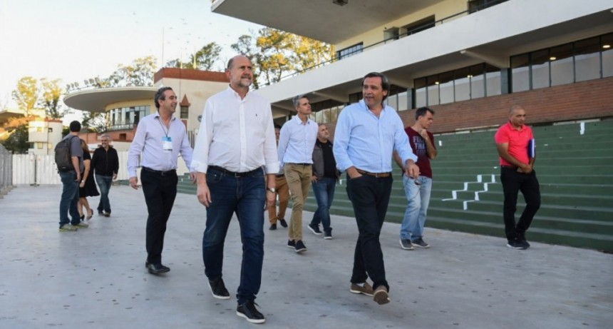 Covid-19: Perotti recorri&oacute; el espacio que se acondicion&oacute; como centro de aislamiento para grupos vulnerables