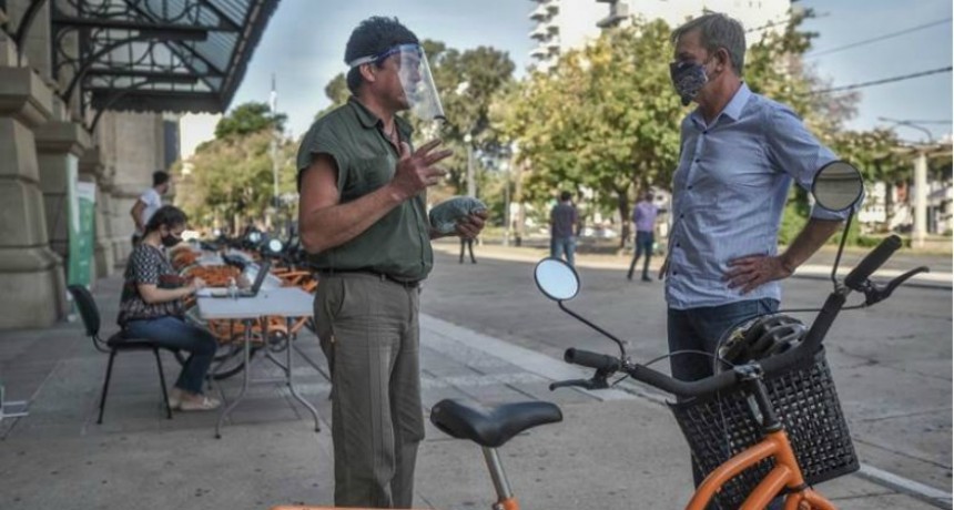 Se entregaron las primeras bicicletas a trabajadores de la salud de Santa Fe