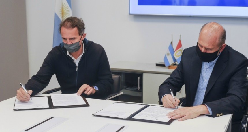 Perotti y Katopodis firmaron un convenio para realizar obras de agua potable y cloacas en nueve ciudades de la provincia