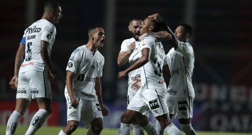 Copa Libertadores: San Lorenzo recibi&oacute; un duro golpe contra Santos