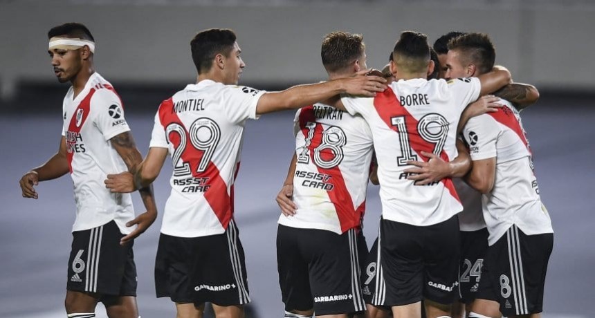 Col&oacute;n perdi&oacute; contra River en el Monumental