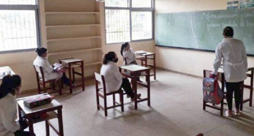 AMSAFE pidi&oacute; la suspensi&oacute;n de las clases presenciales en localidades de "alto riesgo