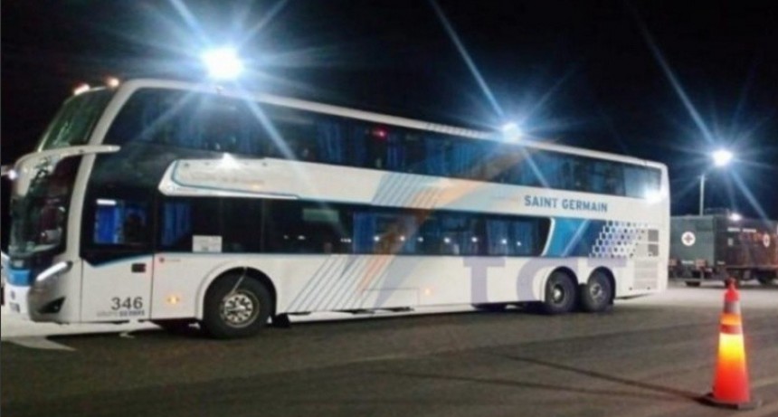 Un micro de turistas santafesinos en la Patagonia con 25 infectados de covid a bordo