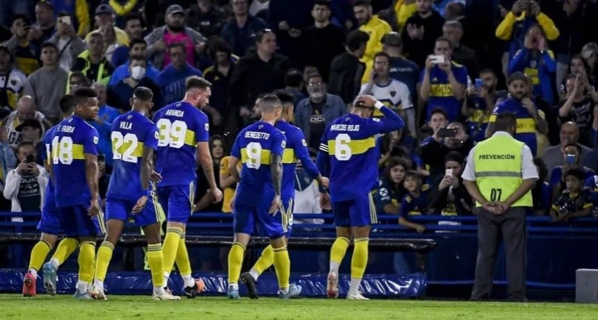 Boca empat&oacute; con Godoy Cruz en medio de un tenso clima en la Bombonera
