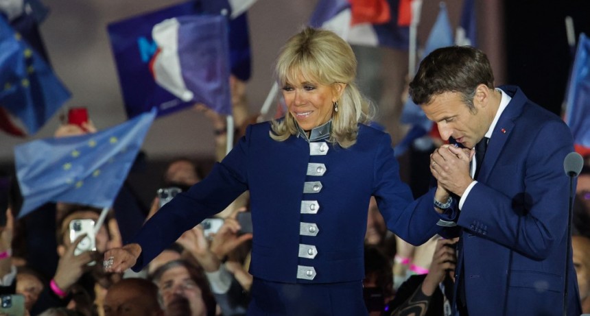 Francia: holgado triunfo de Macron sobre Marine Le Pen