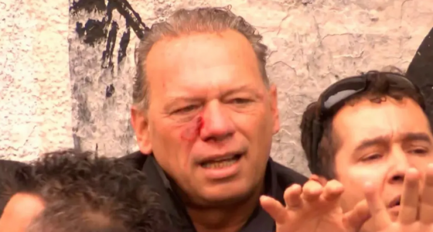 Citan a Sergio Berni para que decida si denuncia a los choferes que lo atacaron