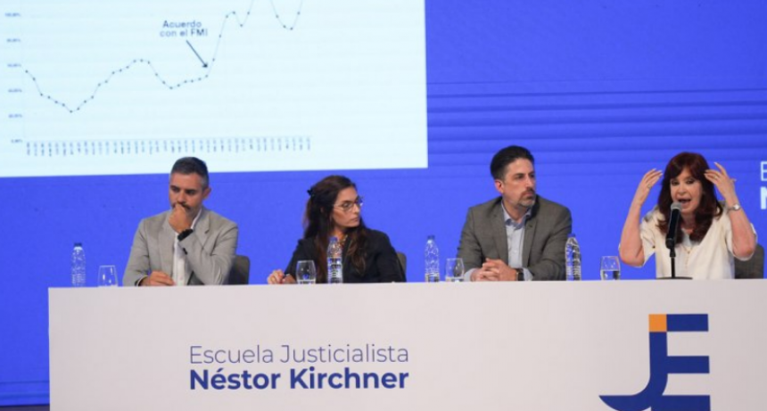 Cristina Kirchner apunt&oacute; duro al FMI y cuestion&oacute; la dolarizaci&oacute;n: "Es peor que la Convertibilidad"