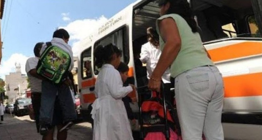 Autorizan a los transportes escolares a cruzar por el puente Bailey, una vez que se habilite