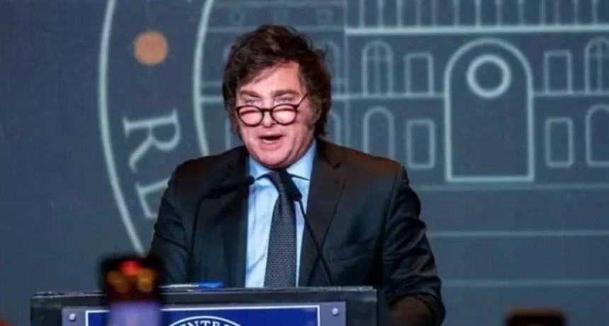 Milei anunciar&aacute; super&aacute;vit fiscal de marzo por cadena nacional