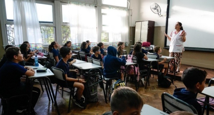 La Provincia confirm&oacute; que el lunes habr&aacute; clases, pese a las elecciones del domingo
