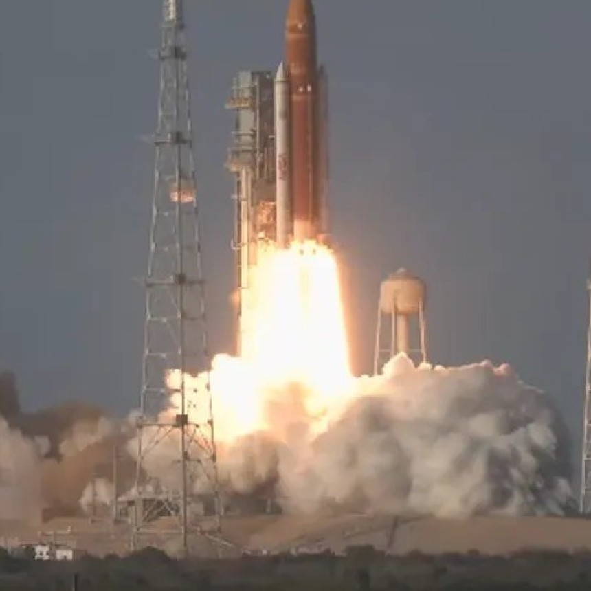 Despeg&oacute; exitosamente el Artemis II, la primera misi&oacute;n tripulada de la NASA
