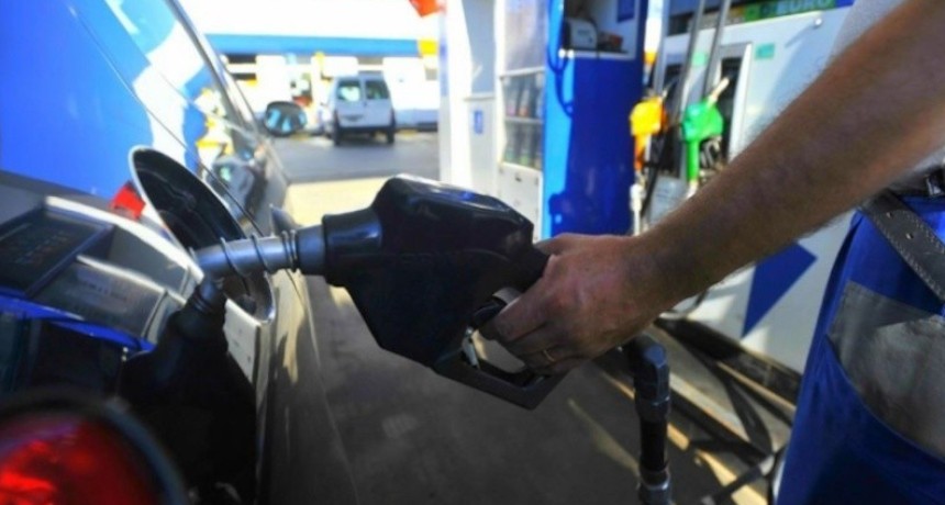 YPF anunci&oacute; que no trasladar&aacute; al precio de la nafta la suba del petr&oacute;leo por 45 d&iacute;as