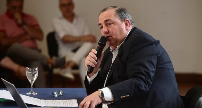 Transporte: Poletti no descarta judicializar el reclamo de fondos