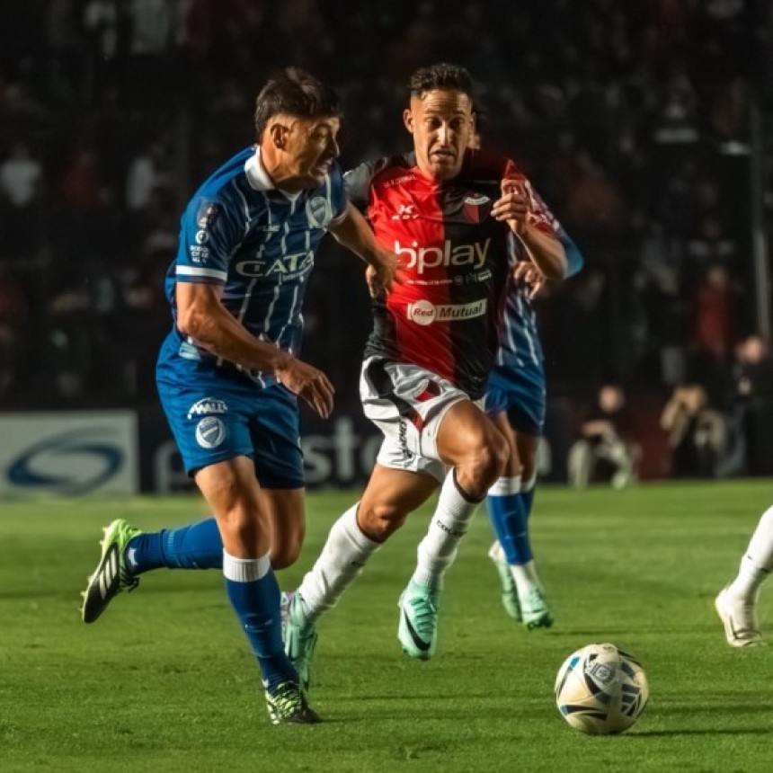 En un partido complicado, Col&oacute;n empat&oacute; sin goles con Godoy Cruz de Mendoza