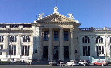 Pol&eacute;mica en la UNR por una c&aacute;tedra sobre el aborto