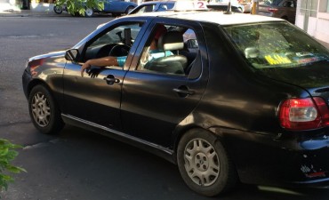 Robaron e hirieron a un taxista en barrio Coronel Dorrego