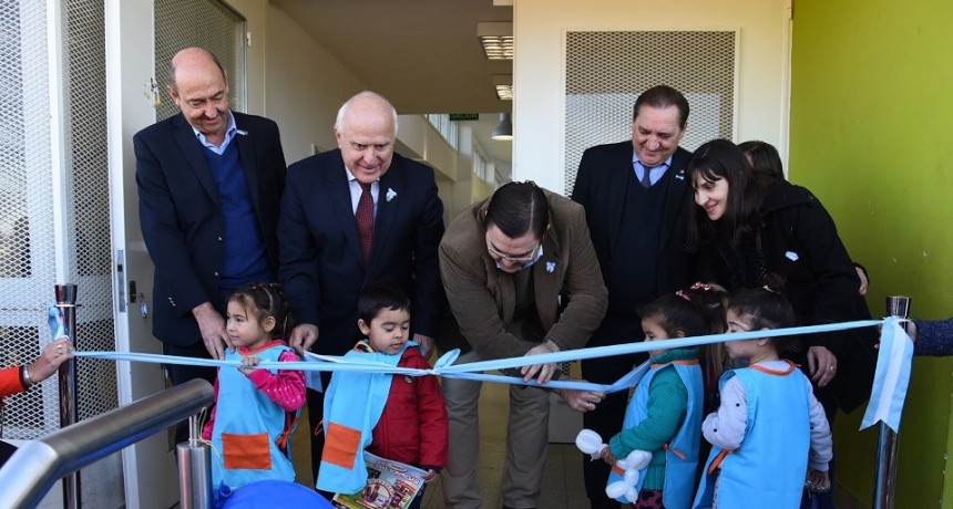Lifschitz inaugur&oacute; un nuevo Centro de Cuidado Infantil en Casilda