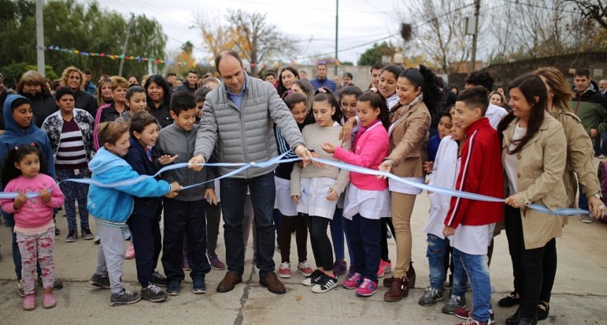 Corral inaugur&oacute; las obras sobre calle Lavaisse entre Pe&ntilde;aloza y Blas Parera