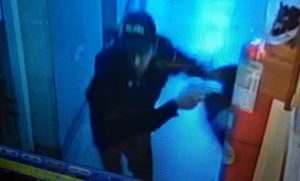 Las im&aacute;genes m&aacute;s escalofriantes del ataque comando a la comisar&iacute;a en San Justo