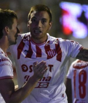 Uni&oacute;n gole&oacute; a la "T" y se afianza en zona sudamericana