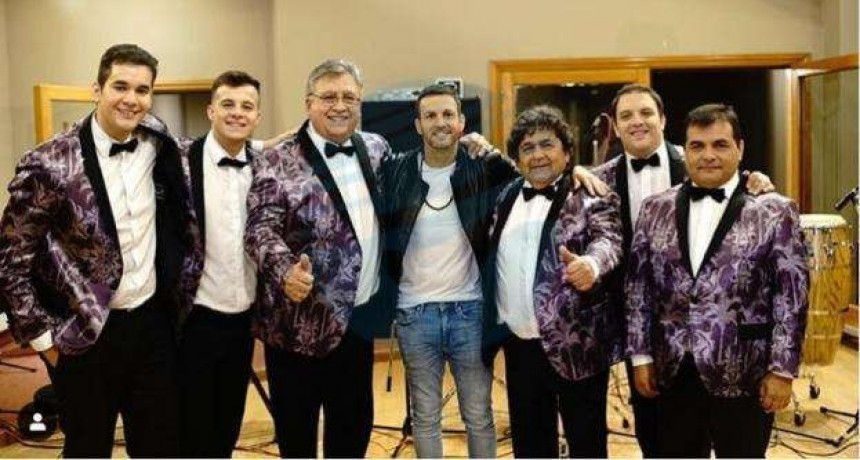 Olv&iacute;dala, de Los Palmeras junto a Axel