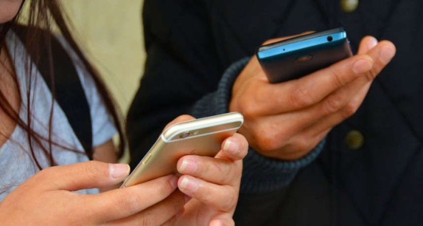 Coronavirus: quieren impedir cortes de servicio de internet, TV por cable y celulares