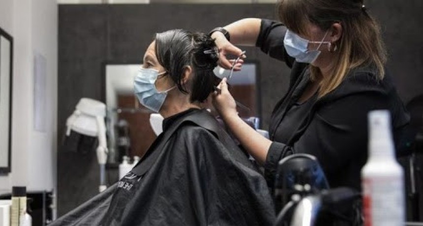 Apertura de peluquer&iacute;as y otros servicios en Santa Fe