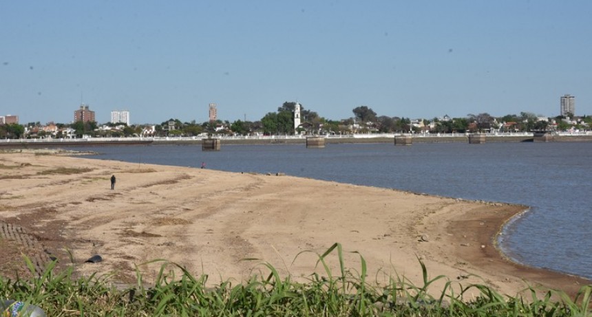 Por la bajante del Paran&aacute; Brasil abrir&aacute; la represa Itaip&uacute;
