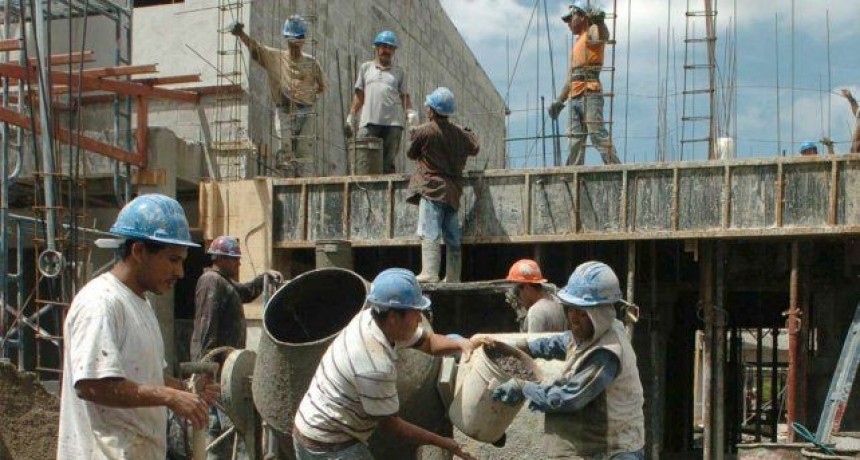 La provincia habilit&oacute; el servicio dom&eacute;stico y obras privadas de hasta 10 trabajadores menos en Rosario y Santa Fe