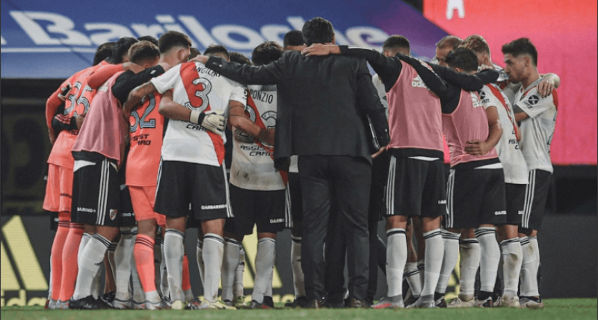 River y un partido sin antecedentes: un jugador de campo ser&aacute; el arquero y no tendr&aacute; suplentes