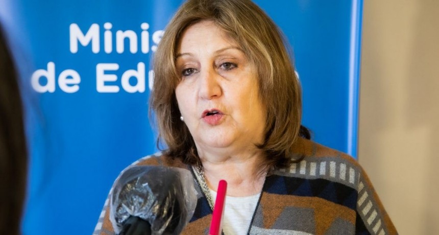 Cantero dijo que los alumnos trabajar&aacute;n con materiales impresos y reclam&oacute; la ley de conectividad