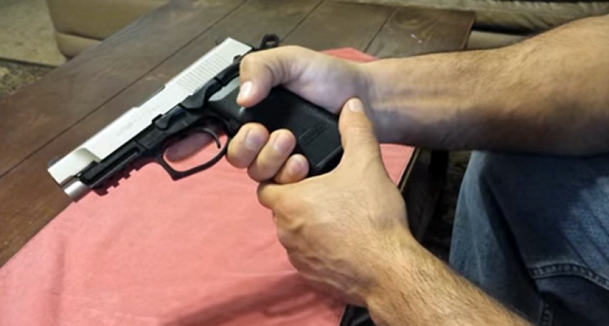 Esc&aacute;ndalo por el robo de armas: tres jefes policiales de Bal&iacute;stica fueron separados de sus cargos
