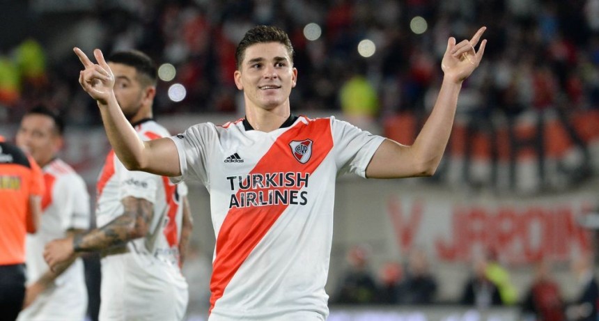 River despach&oacute; a Platense y ya piensa en cuartos de fin