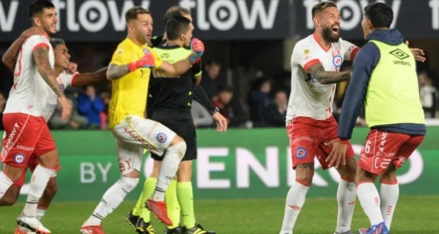 Argentinos le gan&oacute; a Estudiantes por penales y clasific&oacute; a las semifinales de la Copa Liga Profesional