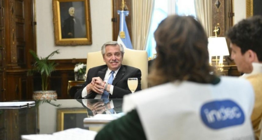 Fern&aacute;ndez agradeci&oacute; a los argentinos por abrir sus puertas