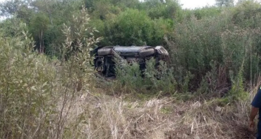 El Pulga Rodr&iacute;guez volc&oacute; con su auto y fue hospitalizado