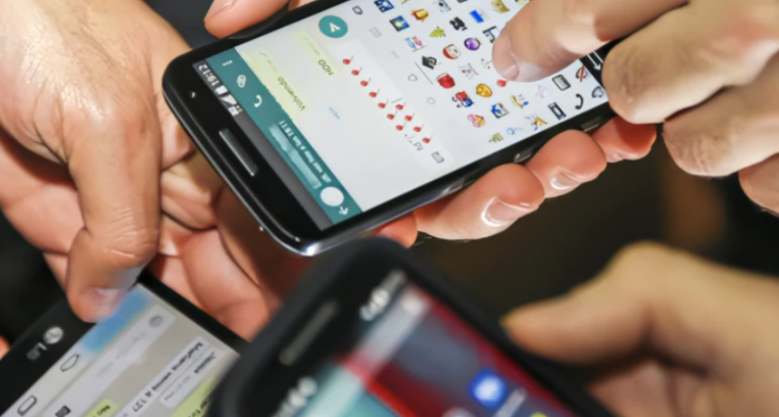 El Gobierno autoriz&oacute; aumentos mensuales en las tarifas de televisi&oacute;n, telefon&iacute;a e internet