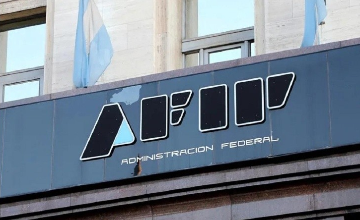 La AFIP anunció que controlará transferencias de poco dinero