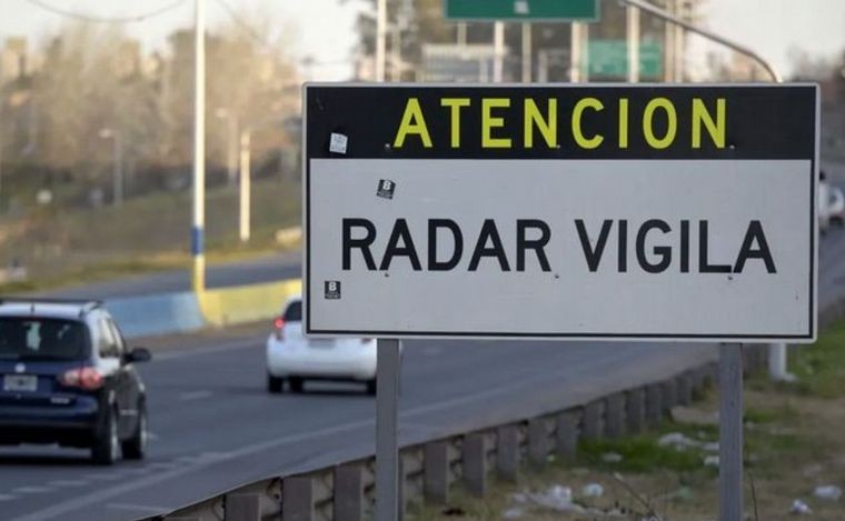 Habrá radares en las autopistas que conectan a Rosario con Santa Fe, Córdoba y Buenos Aires: 