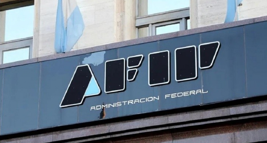 La AFIP anunci&oacute; que controlar&aacute; transferencias de poco dinero