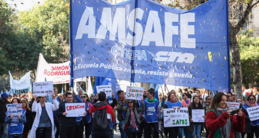 Provincia descontar&aacute; el d&iacute;a a trabajadores que paren el 8 y abre un registro de docentes que no adhieran y den clases