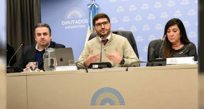 Pullaro banca "ley antimafia" de Bullrich pero le encuentra "exceso de garantismo"
