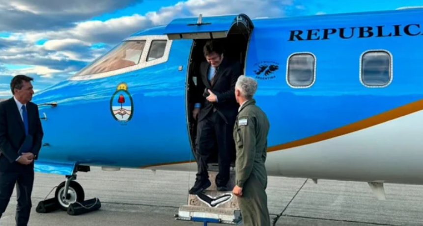Milei y otra escapadita: tiene el r&eacute;cord de viajes al exterior como Presidente
