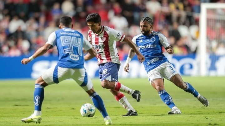 Unión enfrenta a Cruzeiro por la Copa Sudamericana
