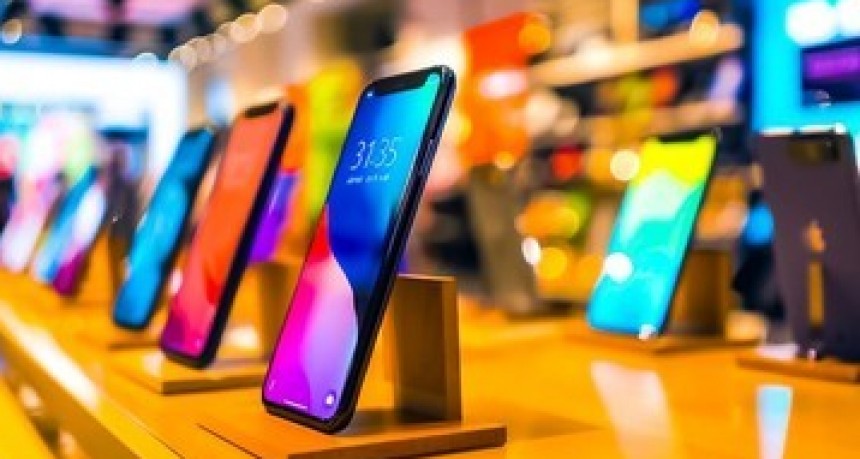 El Gobierno elimina todos los impuestos para importar celulares